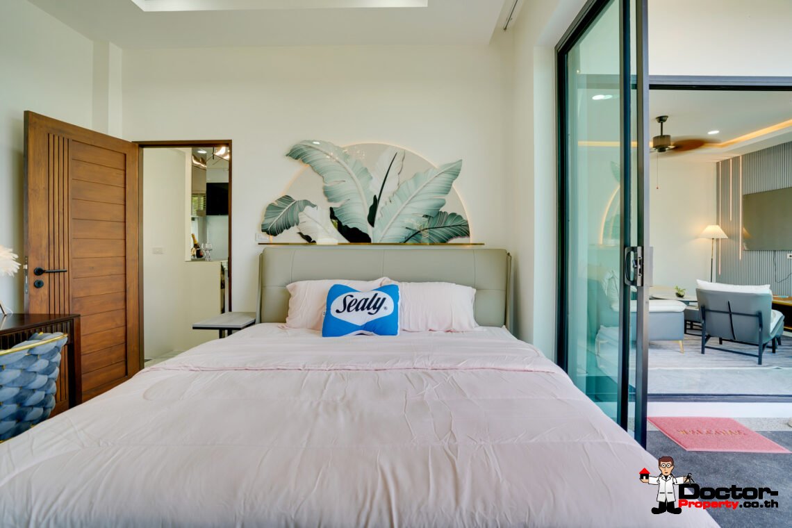 4 Bedroom Pool Villa with Sea View in Bang Por, Koh Samui – For Sale